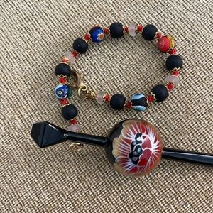 Vintage 1980 Japanese Lacquered Hair-stick & Beaded Bracelet